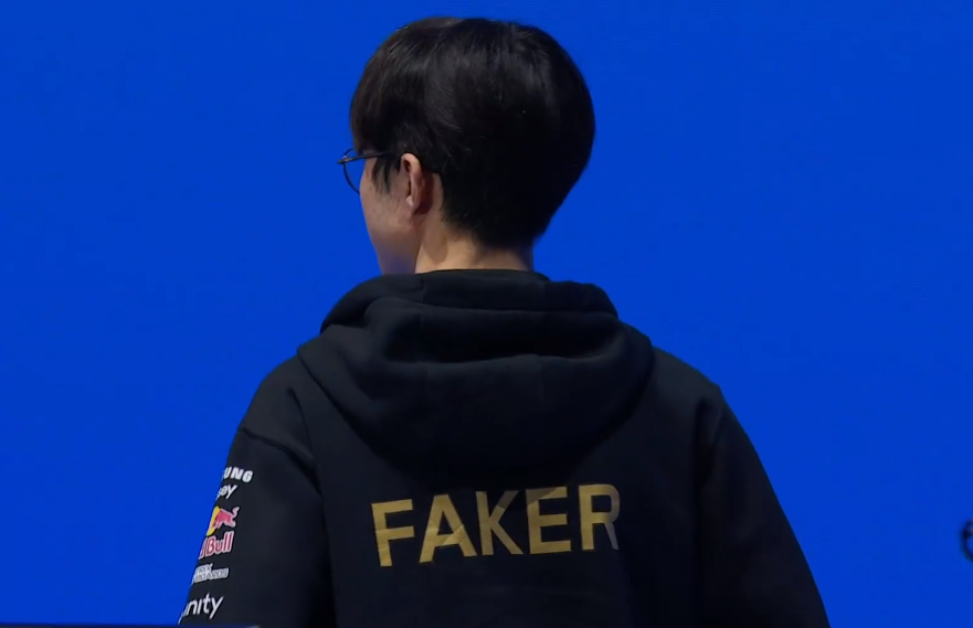 Faker重要时刻大比分获胜,雄鹿带队取胜! Faker重要时刻大比分获胜,雄鹿带队取胜!