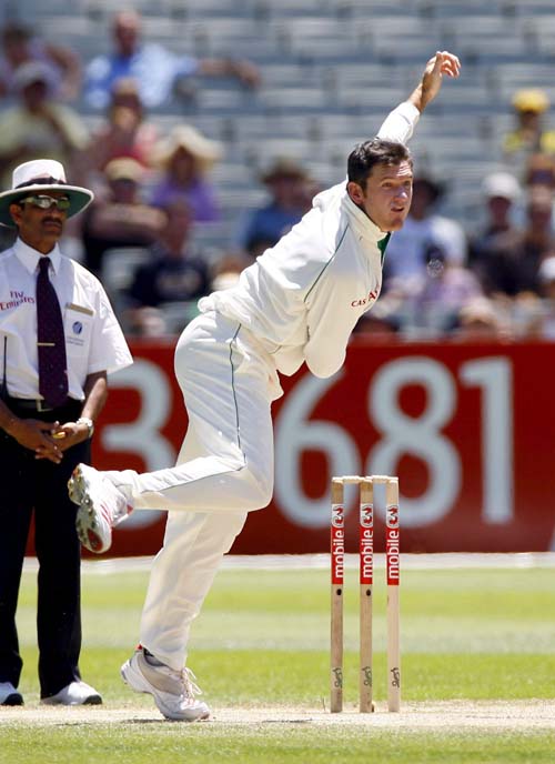 热身赛巅峰对决！漓江独角兽队小胜闽南鲨队队，板球赛场再起波澜；逆风翻盘的范本的简单介绍