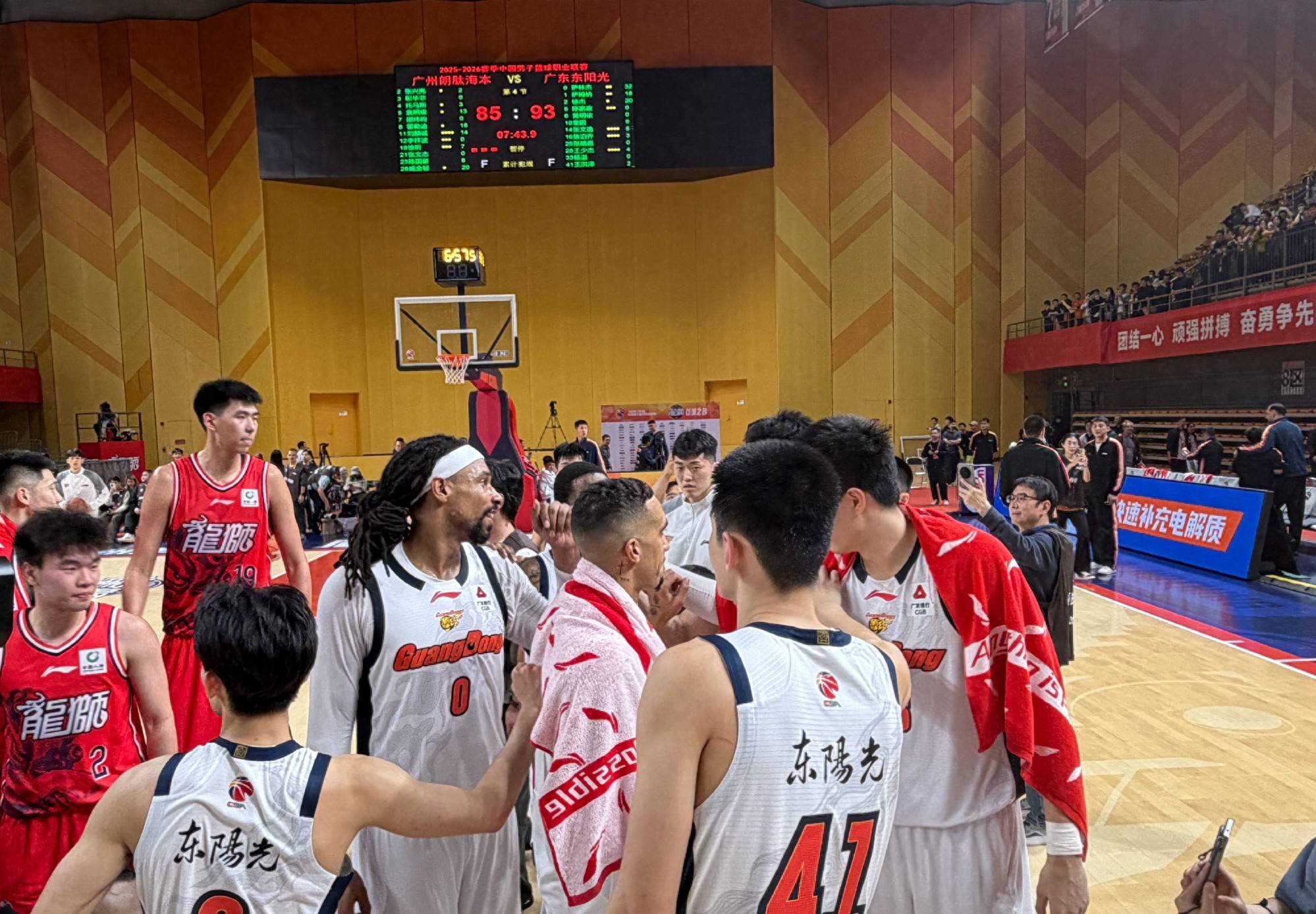 九游BT游戏下载大全包含浙江队窗口期队长鼓劲，志在CBA季后赛名次提升，悬念犹存，赛季目标并未改变的词条